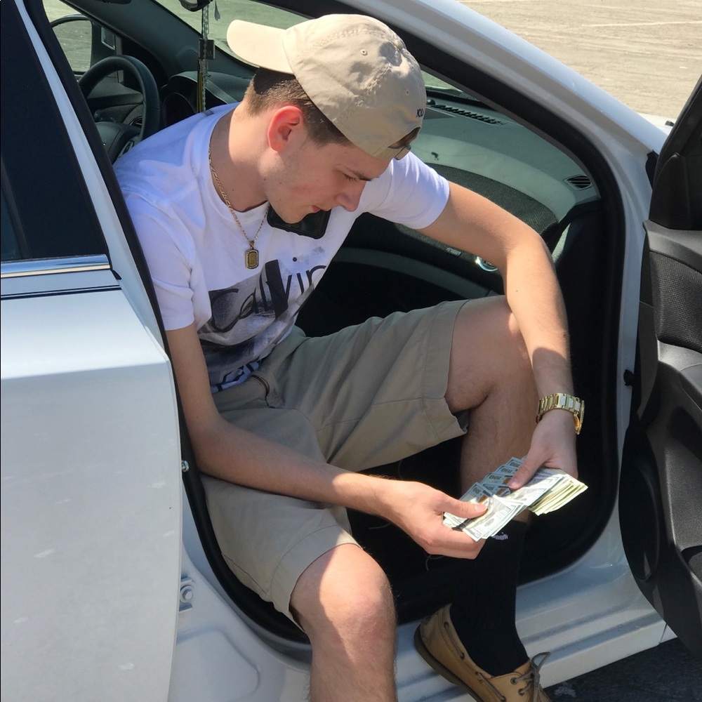 Meet your Posher, Vedad